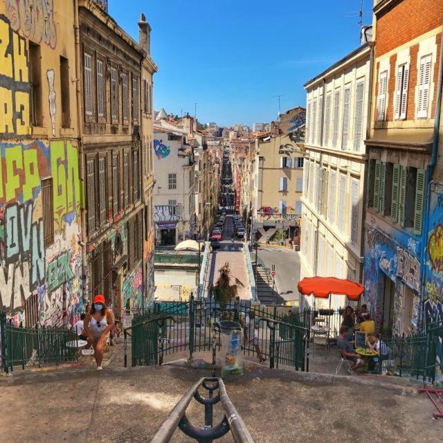 Quartier Des Createurs "La Plaine Cours Julien" Chambre Privee Dans Appartement Menage Frequent Des Parties Commune Marselha Exterior foto